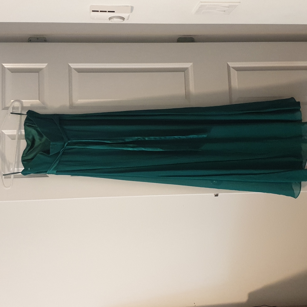 ❤🌟2/$60  NWT Monsoon fitted emerald ball gown with silk sash